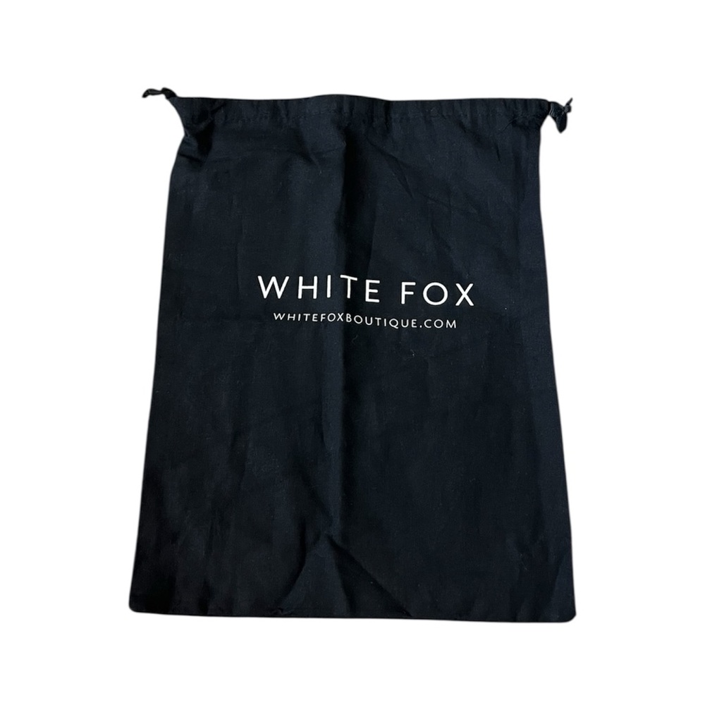 ⚫️WHITE FOX BOUTIQUE: Black logo dust bag, in excellent condition⚫️